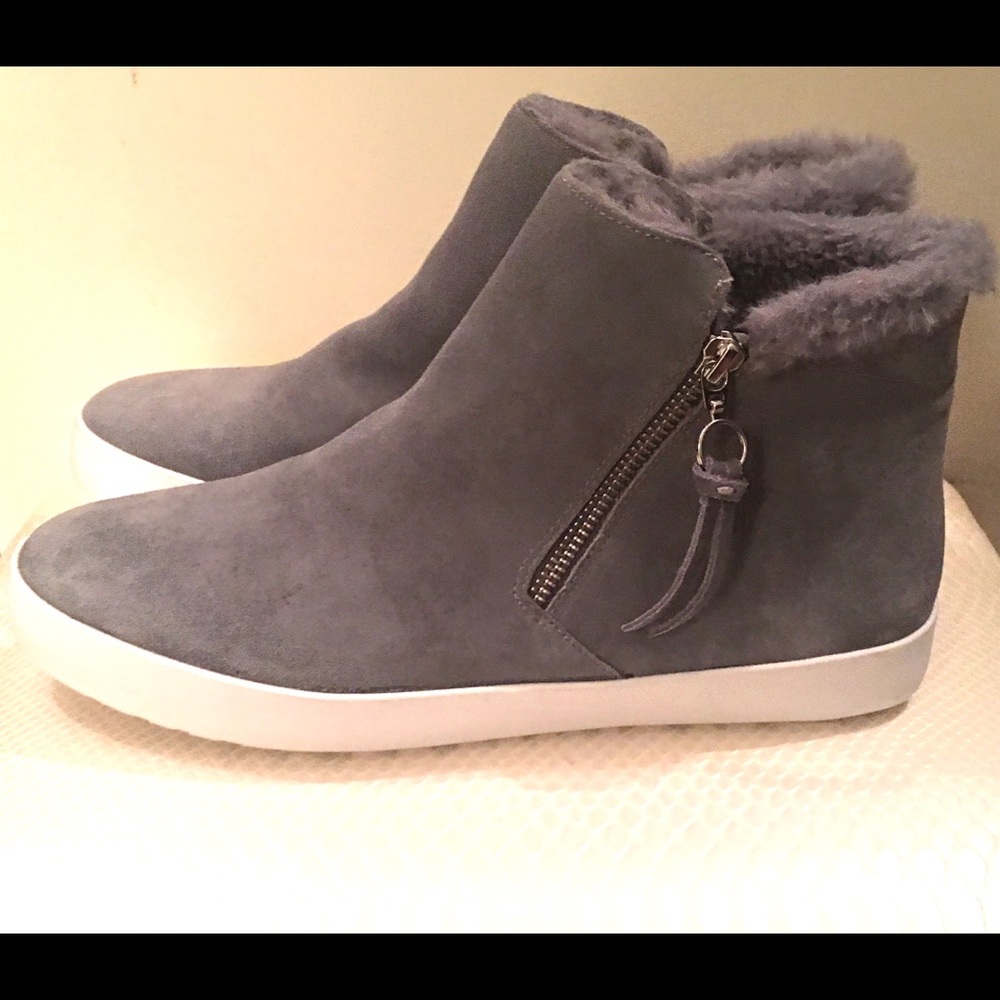 NWOB Rebecca Minkoff Grey Zip Bootie